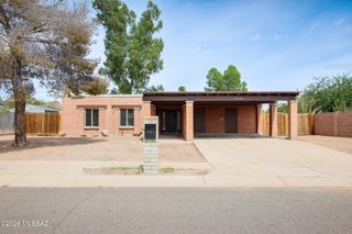 2956 W Camino Oro Blanco, Tucson, AZ 85746