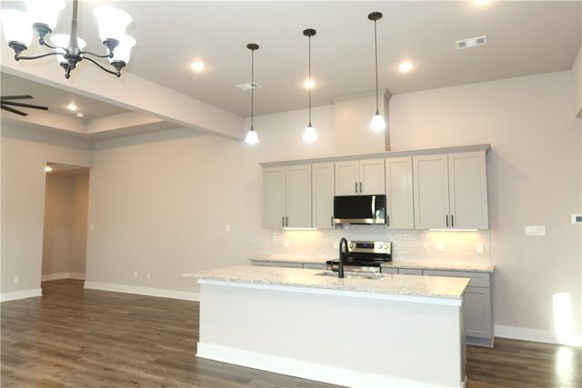 1973 Cambria Drive, Bryan, TX 77807