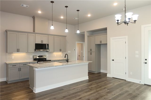 1973 Cambria Drive, Bryan, TX 77807