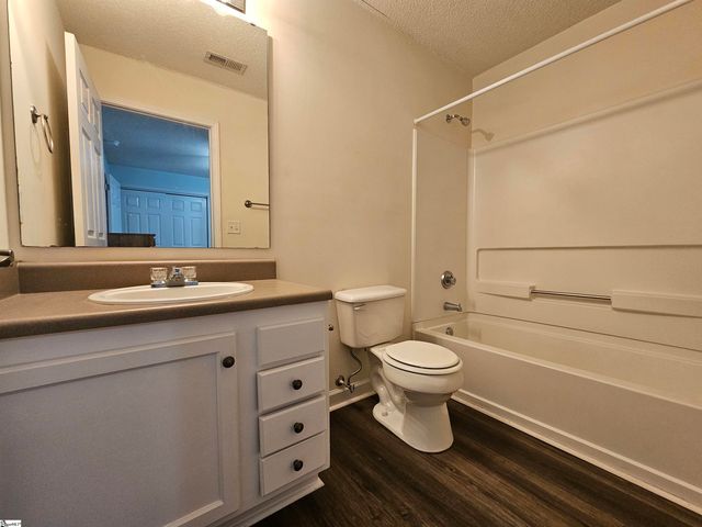 731 Harts Cove Way, Seneca, SC 29678