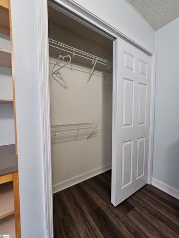 731 Harts Cove Way, Seneca, SC 29678