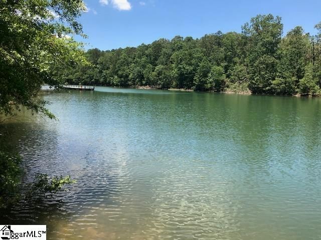 731 Harts Cove Way, Seneca, SC 29678