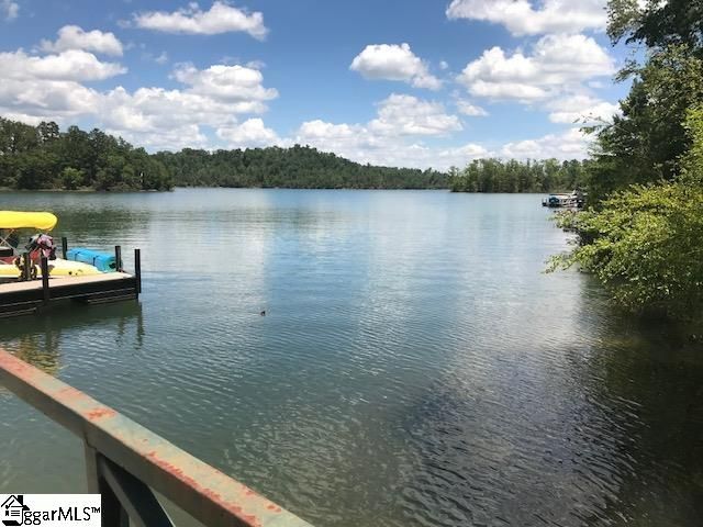 731 Harts Cove Way, Seneca, SC 29678