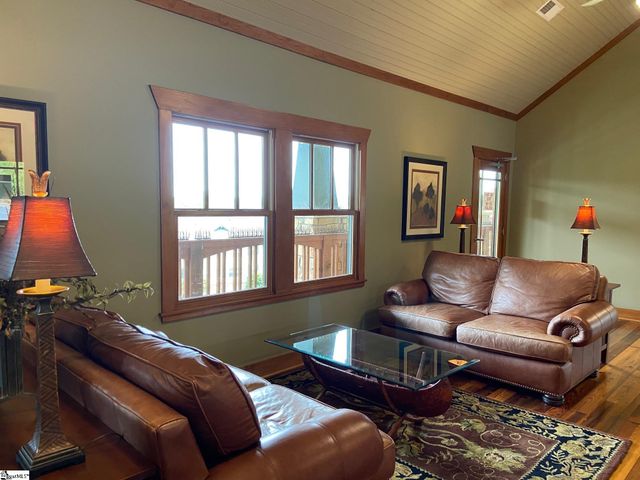 731 Harts Cove Way, Seneca, SC 29678