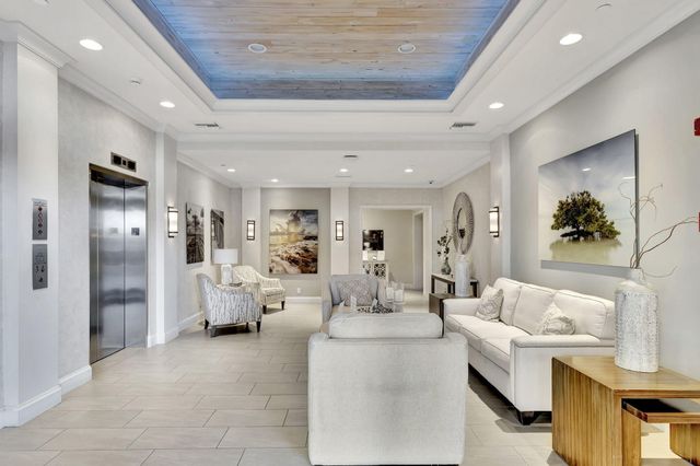 200 Ocean Trail Way 1105, Jupiter, FL 33477