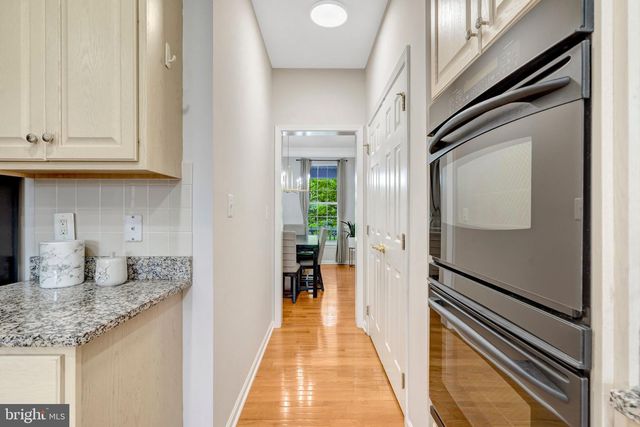 25138 JUSTICE DR, Chantilly, VA 20152