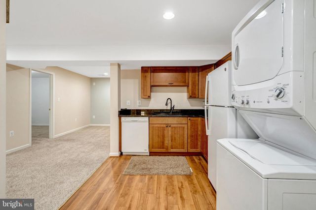 25138 JUSTICE DR, Chantilly, VA 20152
