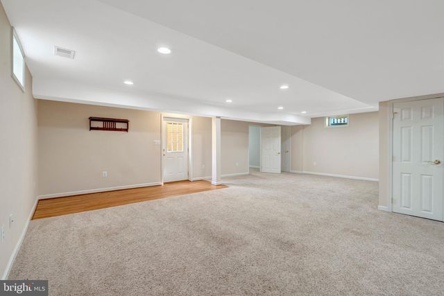 25138 JUSTICE DR, Chantilly, VA 20152
