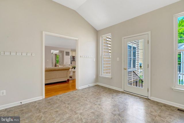 25138 JUSTICE DR, Chantilly, VA 20152