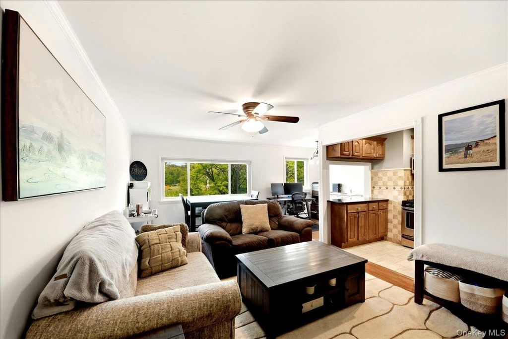 828 Pelhamdale Avenue 2P, New Rochelle, NY 10801 — photo 2