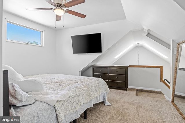2 NEW HAMPSHIRE AVE, Cherry Hill, NJ 08002
