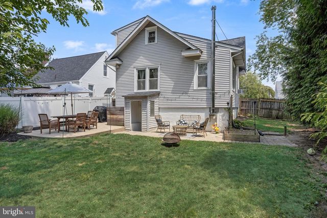 2 NEW HAMPSHIRE AVE, Cherry Hill, NJ 08002