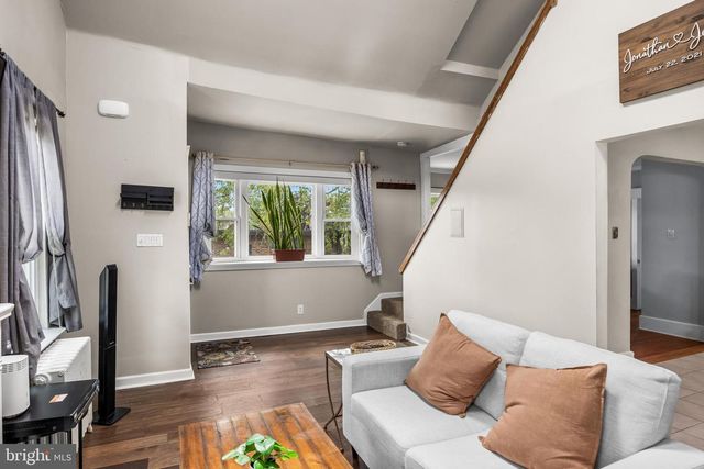 2 NEW HAMPSHIRE AVE, Cherry Hill, NJ 08002