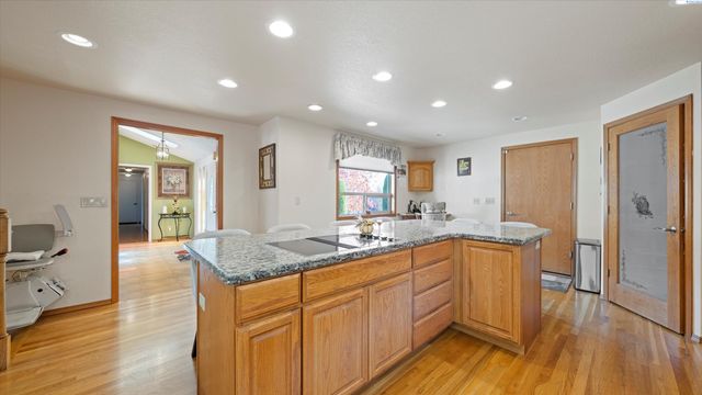 226 Pinetree Ln, Richland, WA 99352