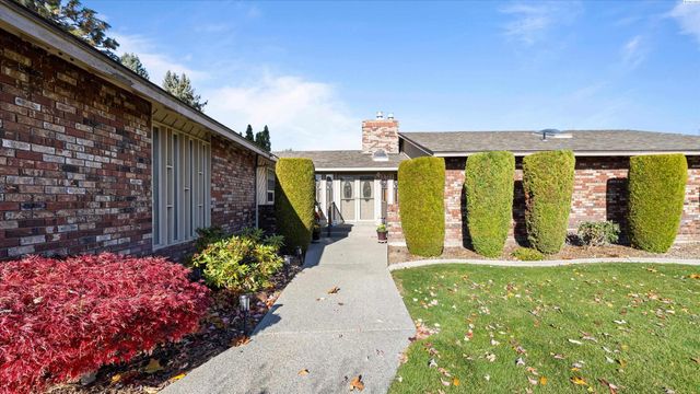 226 Pinetree Ln, Richland, WA 99352