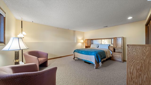 226 Pinetree Ln, Richland, WA 99352