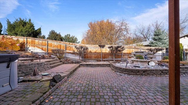 226 Pinetree Ln, Richland, WA 99352