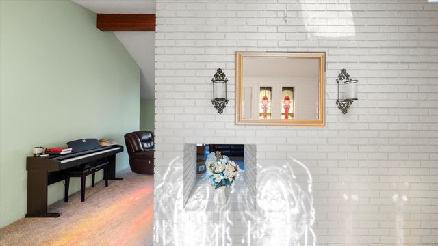 226 Pinetree Ln, Richland, WA 99352