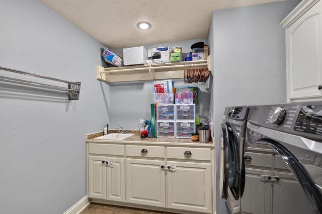2528 E German Ivy Street, Springfield, MO 65804