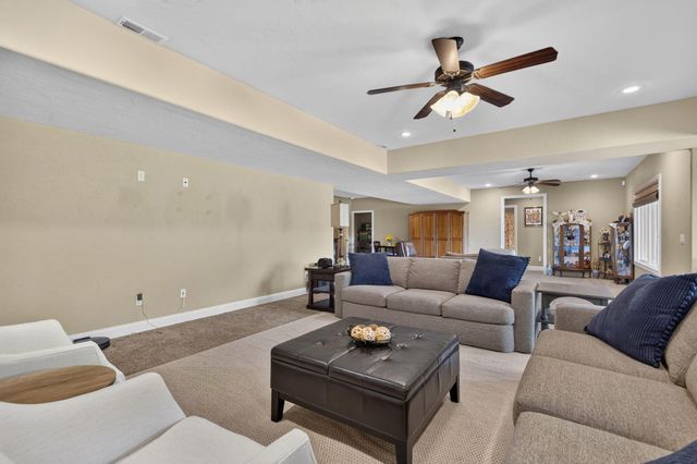 2528 E German Ivy Street, Springfield, MO 65804