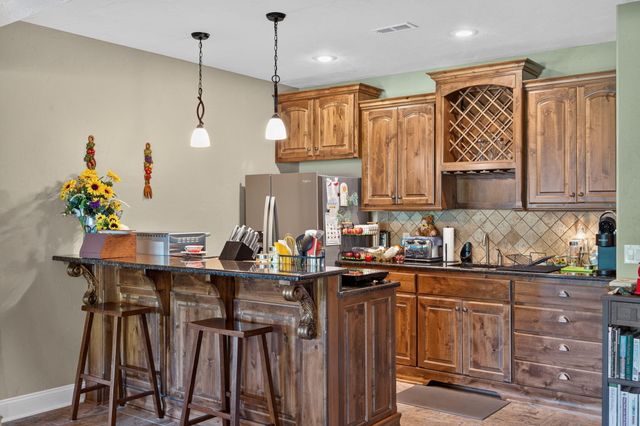 2528 E German Ivy Street, Springfield, MO 65804