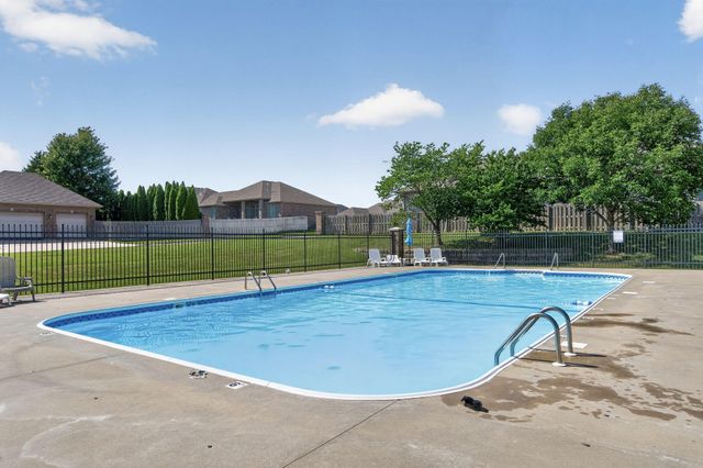 2528 E German Ivy Street, Springfield, MO 65804