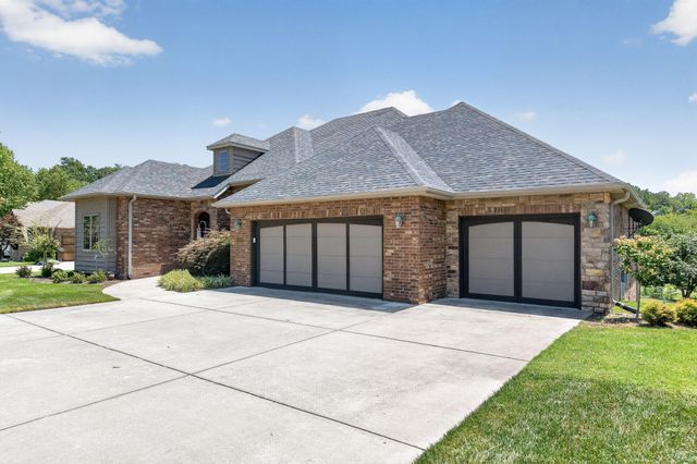 2528 E German Ivy Street, Springfield, MO 65804