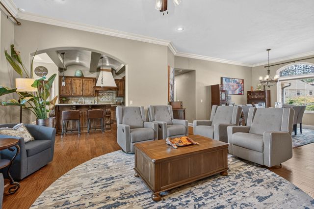 2528 E German Ivy Street, Springfield, MO 65804