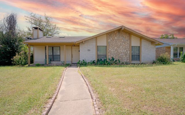 1914 Snowmass Lane, Garland, TX 75044