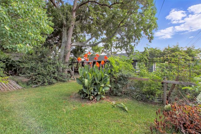 603 Briarwood Drive, Baytown, TX 77520