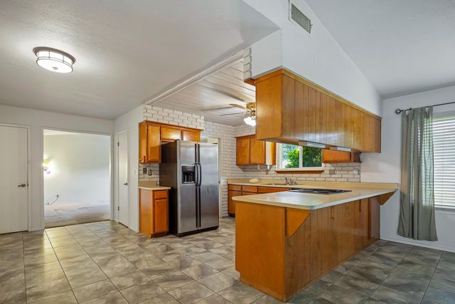 6901 Main Ave, Orangevale, CA 95662