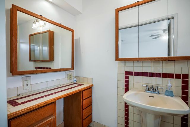 6901 Main Ave, Orangevale, CA 95662