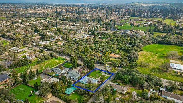 6901 Main Ave, Orangevale, CA 95662