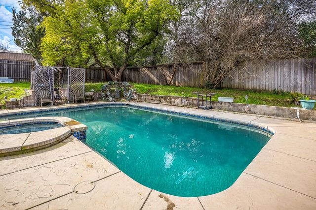 6901 Main Ave, Orangevale, CA 95662