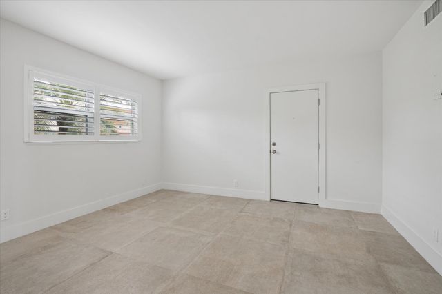 5100 Bayview Drive 106, Fort Lauderdale, FL 33308