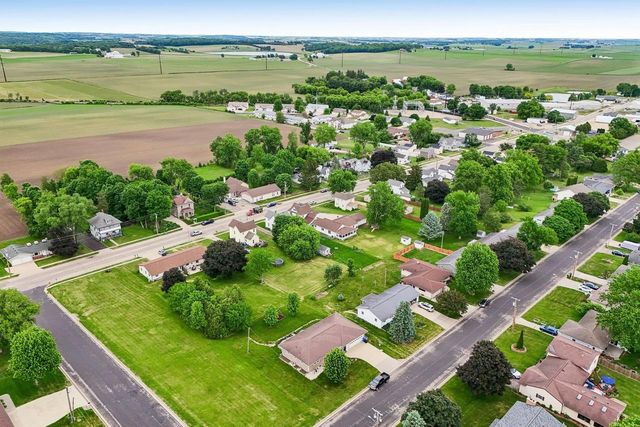 129 W Main Street, Dane, WI 53529