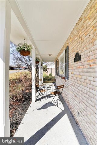 173 COLONIAL DR, Chambersburg, PA 17202