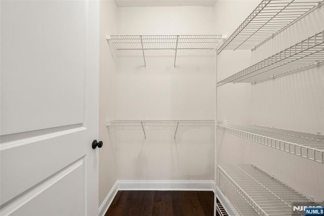 255 Laird 1, Cliffside Park, NJ 07010