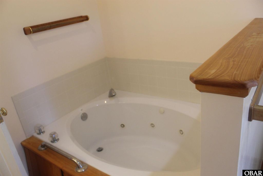 Image 22 of property listing at 1404 Captains Circle Lot 152, Kill Devil Hills, NC 27948