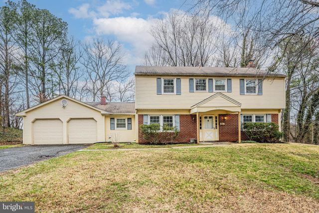 8904 ROYAL RIDGE LN, Laurel, MD 20708