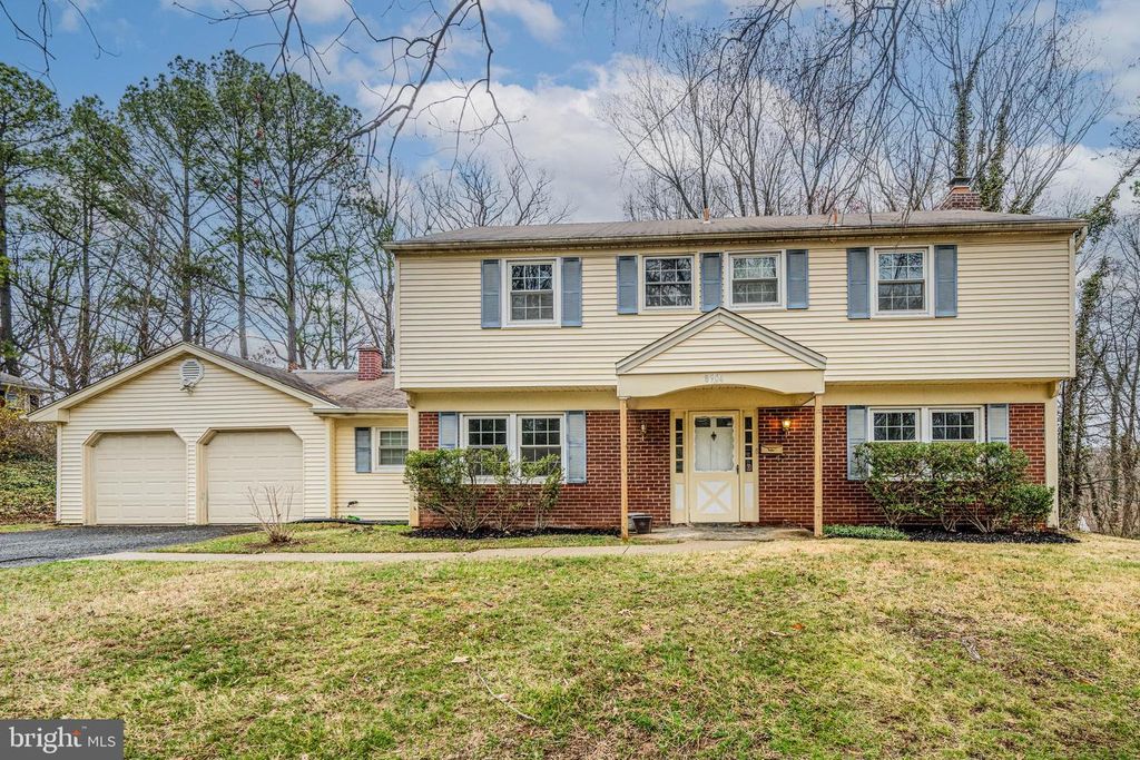 8904 ROYAL RIDGE LN, Laurel, MD 20708