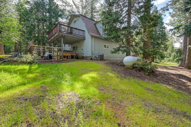 2025 King of the Mountain Ct, Pollock Pines, CA 95726
