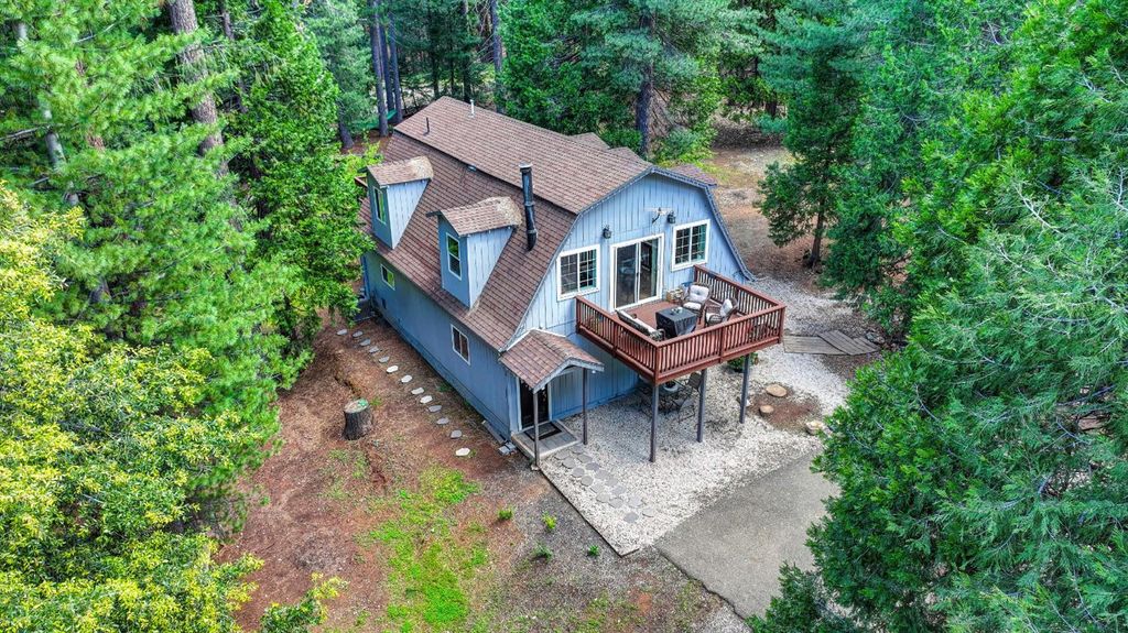 2025 King of the Mountain Ct, Pollock Pines, CA 95726