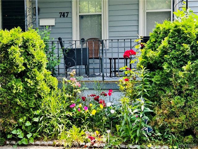 747 15th Street, Niagara Falls, NY 14301