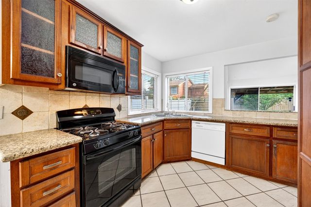 14115 Sableridge Drive, Houston, TX 77014