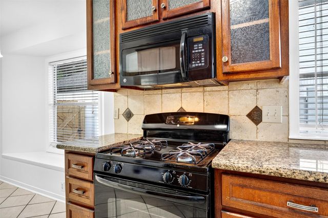 14115 Sableridge Drive, Houston, TX 77014