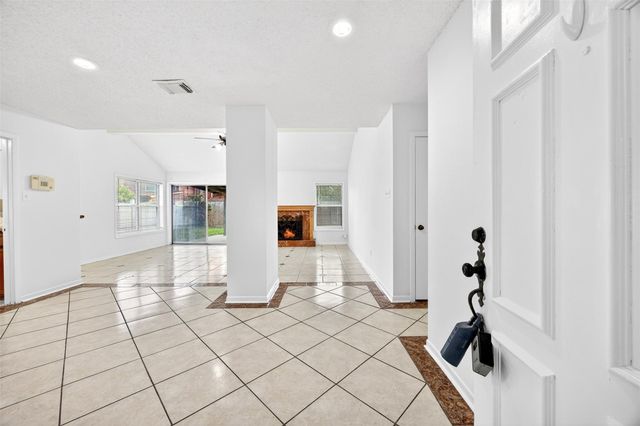 14115 Sableridge Drive, Houston, TX 77014
