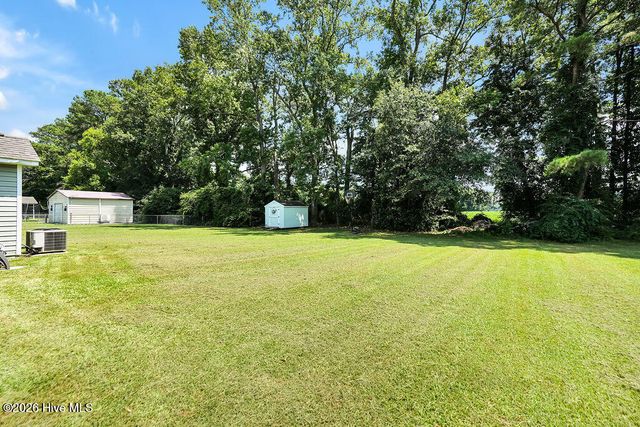 118 Phillip Mills Drive, Teachey, NC 28464