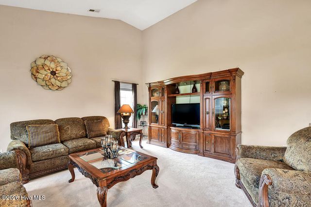 118 Phillip Mills Drive, Teachey, NC 28464