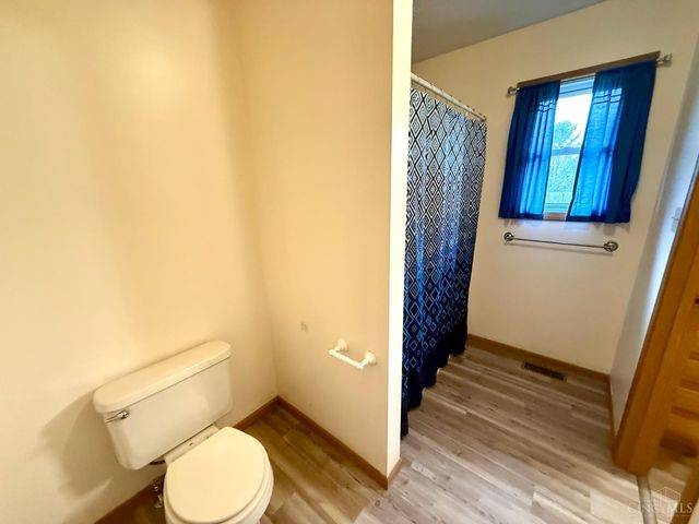 108 W Concord, Bloomingburg, OH 43106